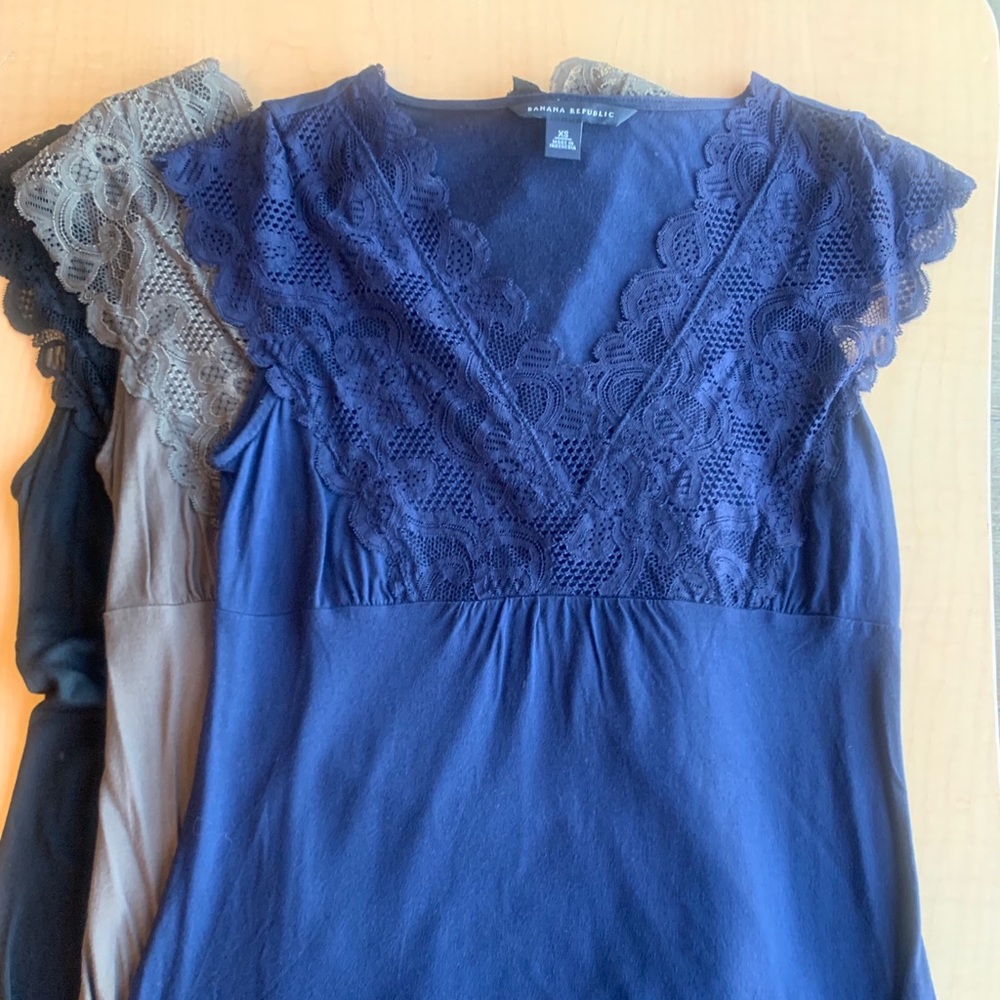 Banana Republic lacy sleeveless Tops